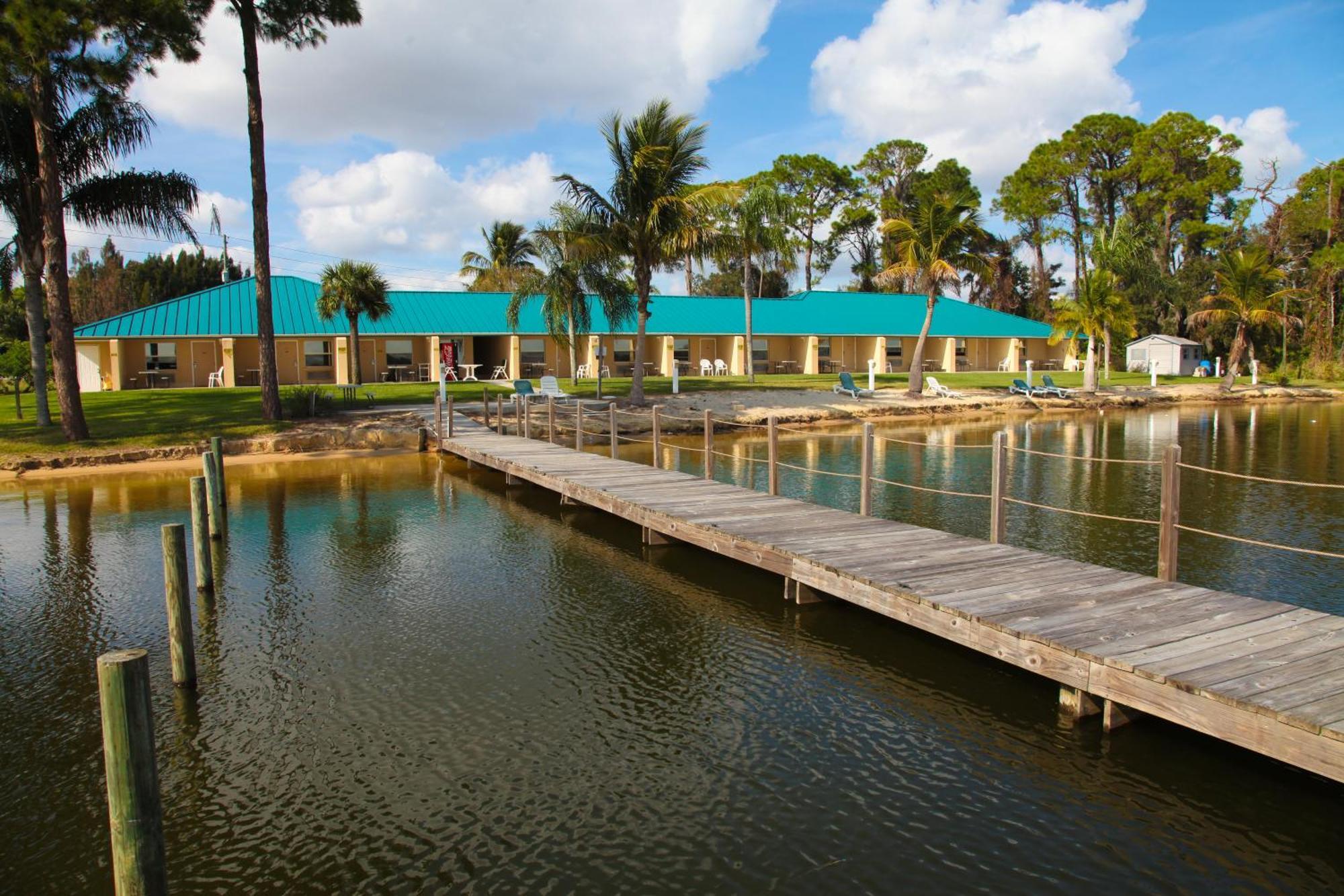 Lake Grassy Inn & Suites Lake Placid Esterno foto
